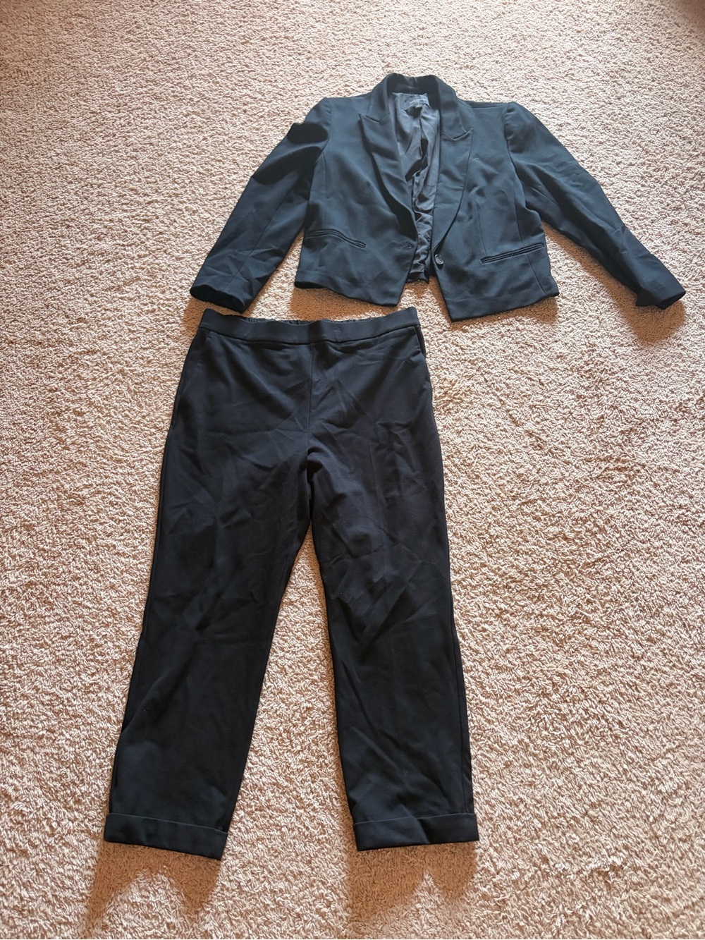 Ann Taylor Black Cropped Blazer and Tapered Pants Set